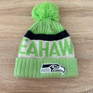 New Era Seahawks Pom Beanie - Green and Black